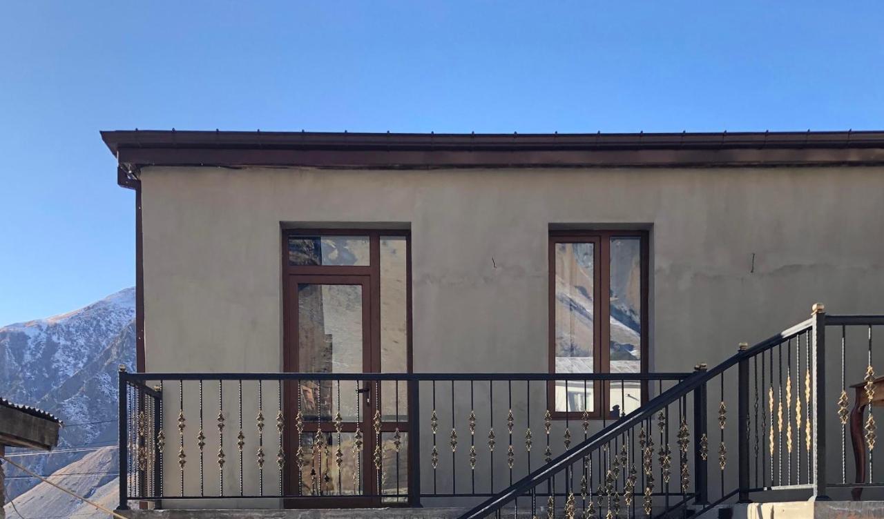 Wander Kazbegi Hotel Zewnętrze zdjęcie
